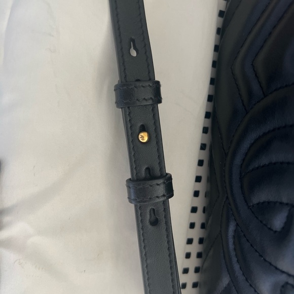 Gucci | Shoulder Bag | GG Marmont Small Matelasse Shoulder Bag - Picture 6 of 16